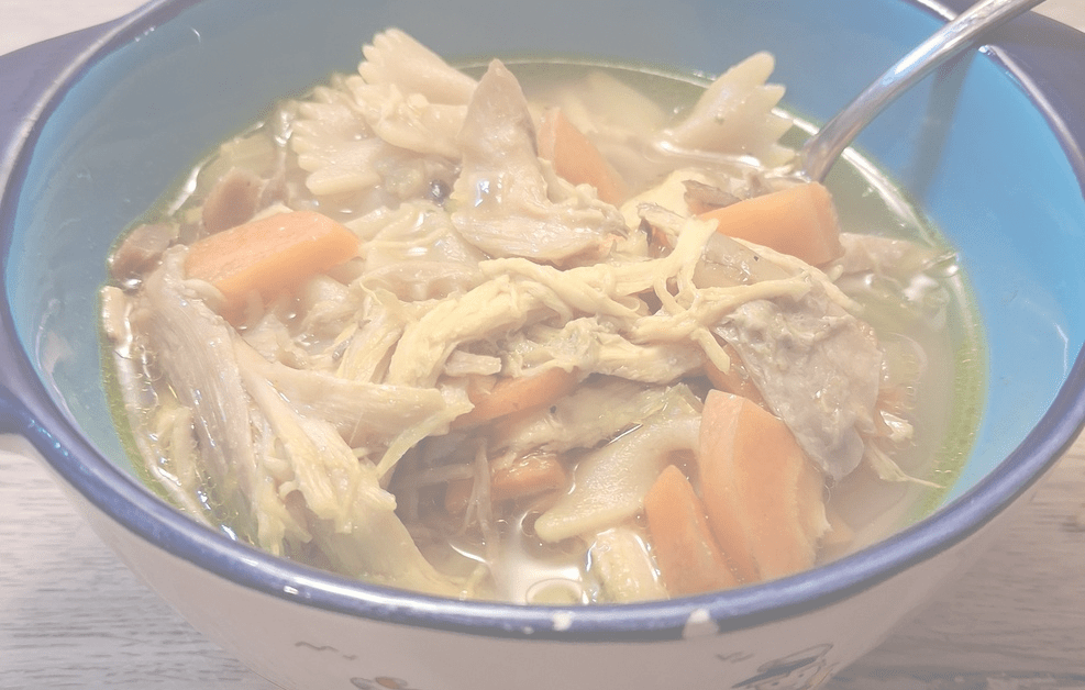 Unterschätztes Genesungs-Elixier: Hühnernudelsuppe als kraftvoller Immunbooster